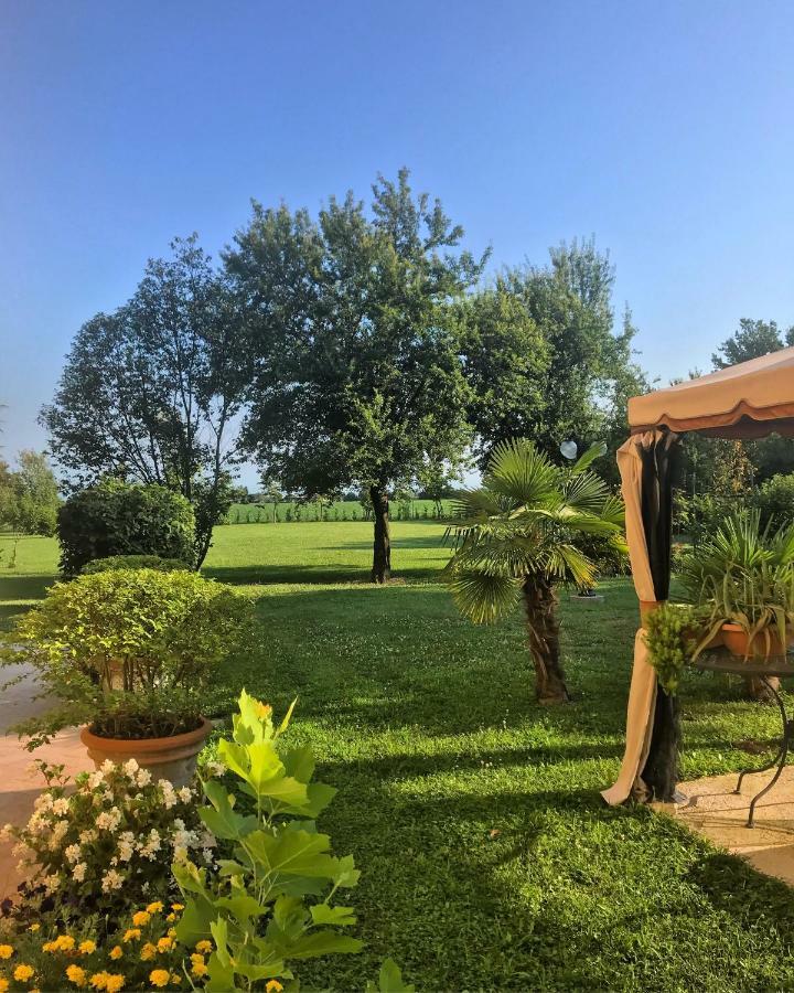 Bed and Breakfast Al Vecchio Fienile San Michele al Tagliamento Exterior foto