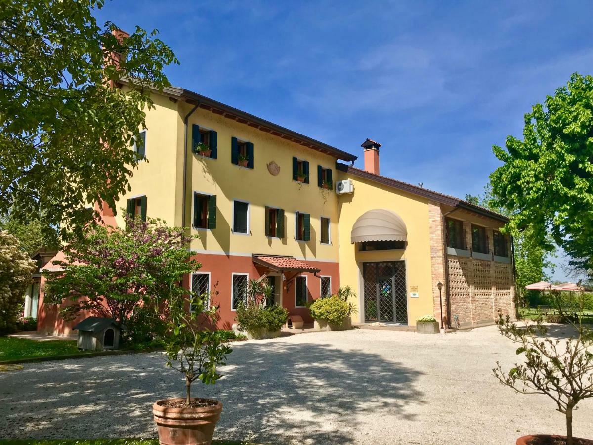 Bed and Breakfast Al Vecchio Fienile San Michele al Tagliamento Exterior foto